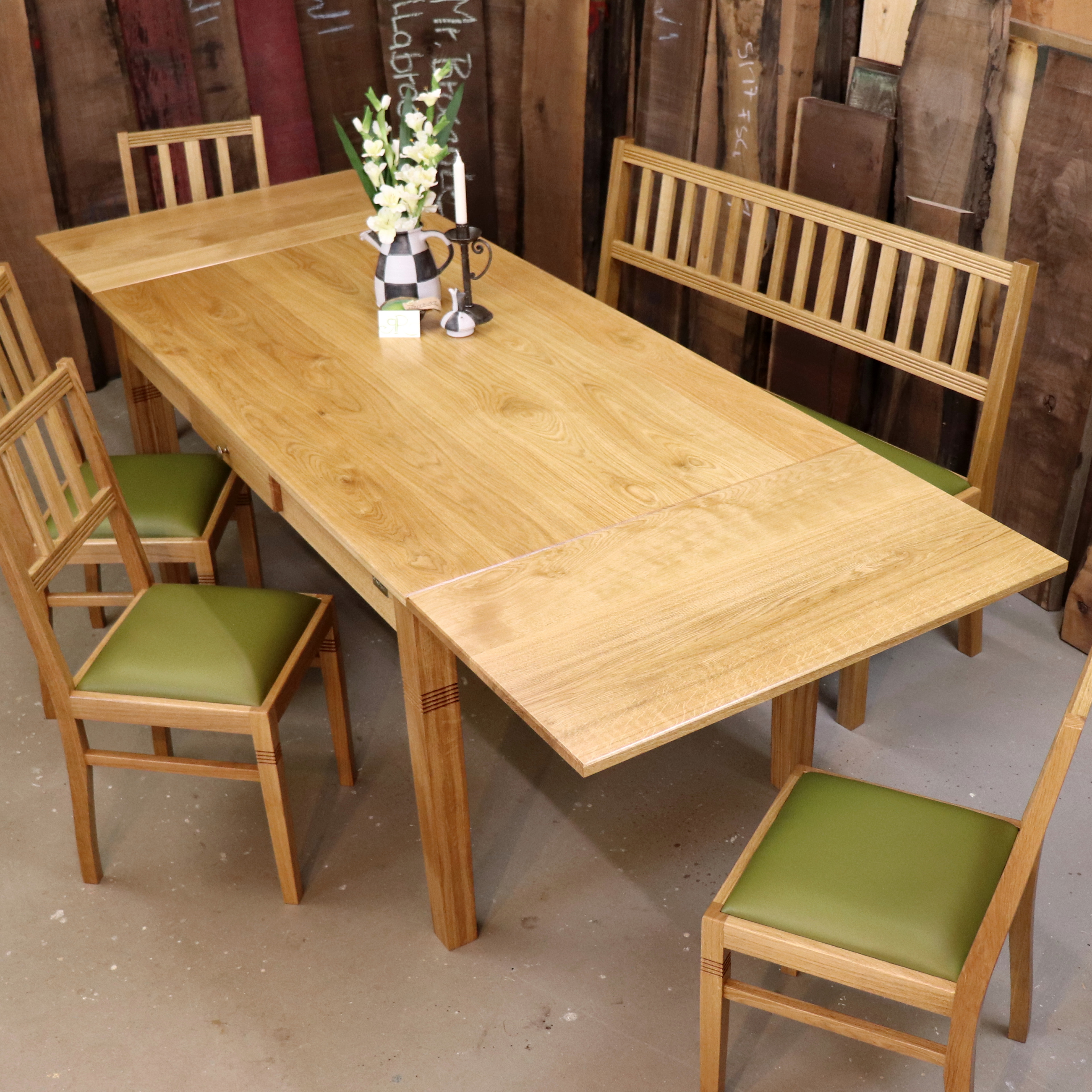 Küchentisch Eiche Holz Stühle Bank Leder grün erweiterbar Ansteckteil
