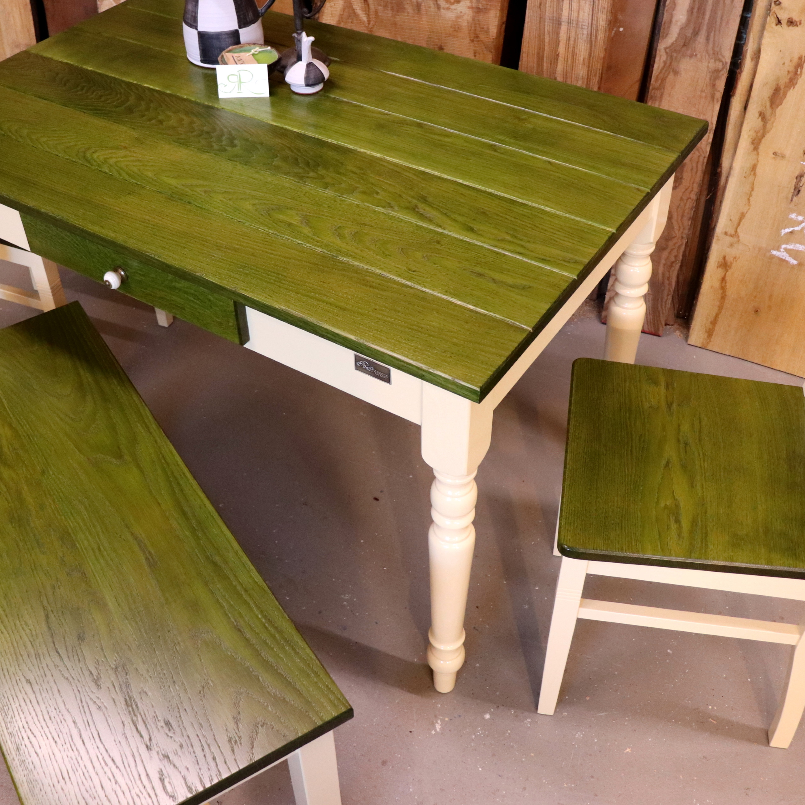 Küchentisch mit Stuhl und Bank Sitzgruppe aus massivem Eichenholz grün