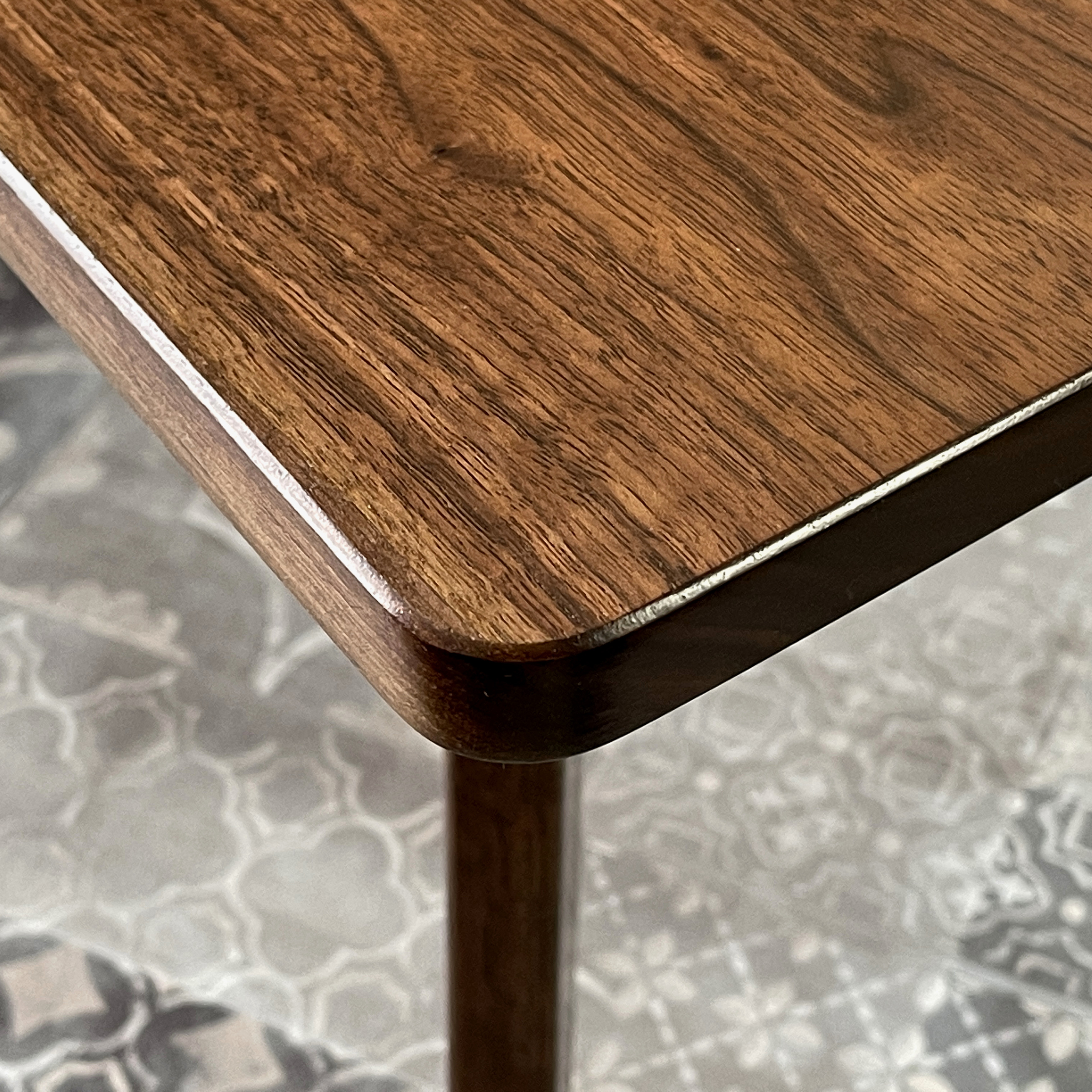 Couchtisch Maßanfertigung Design Holz Streifen bunt
