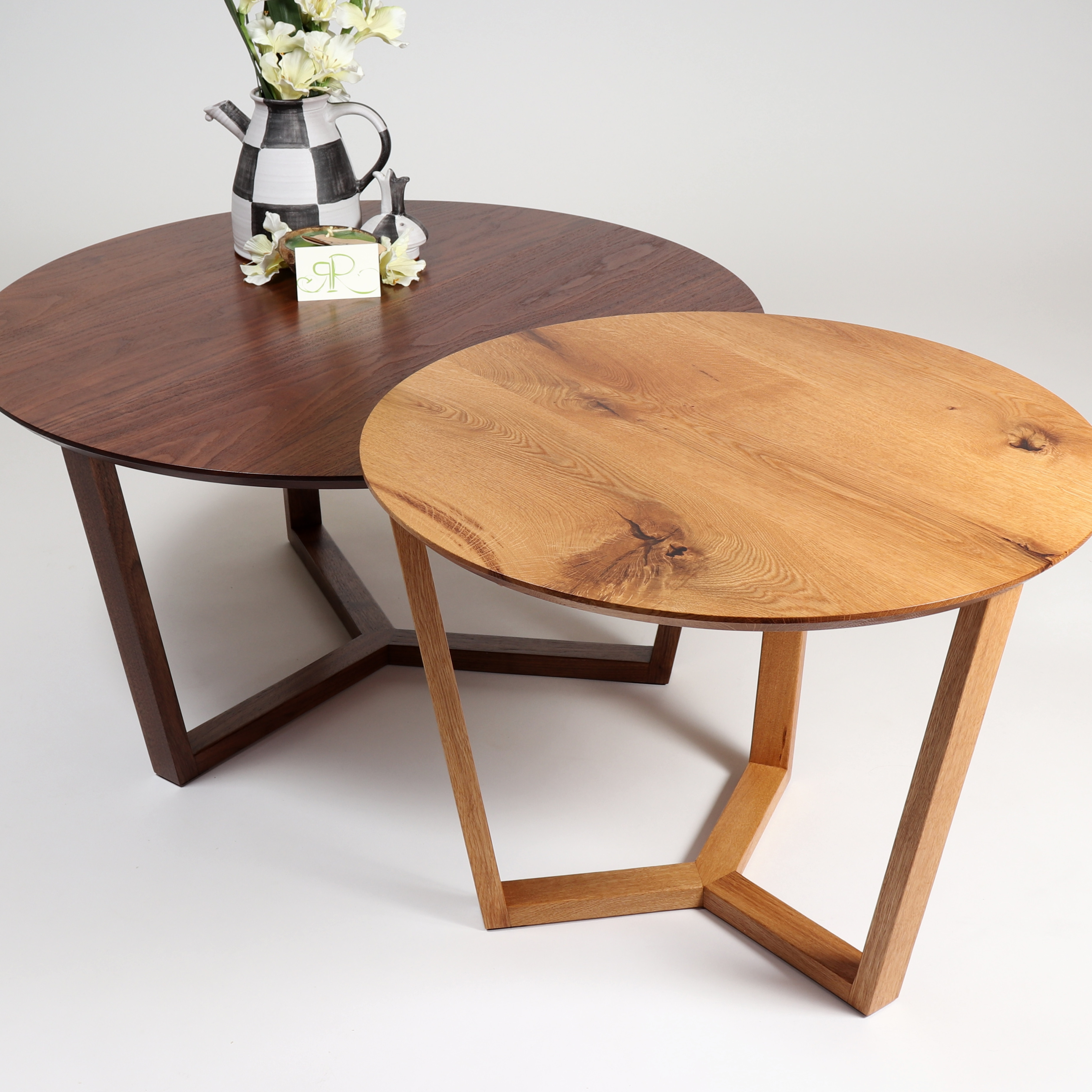Couchtisch Set Paar Leipzig rund Eiche Nussbaum Holz massiv