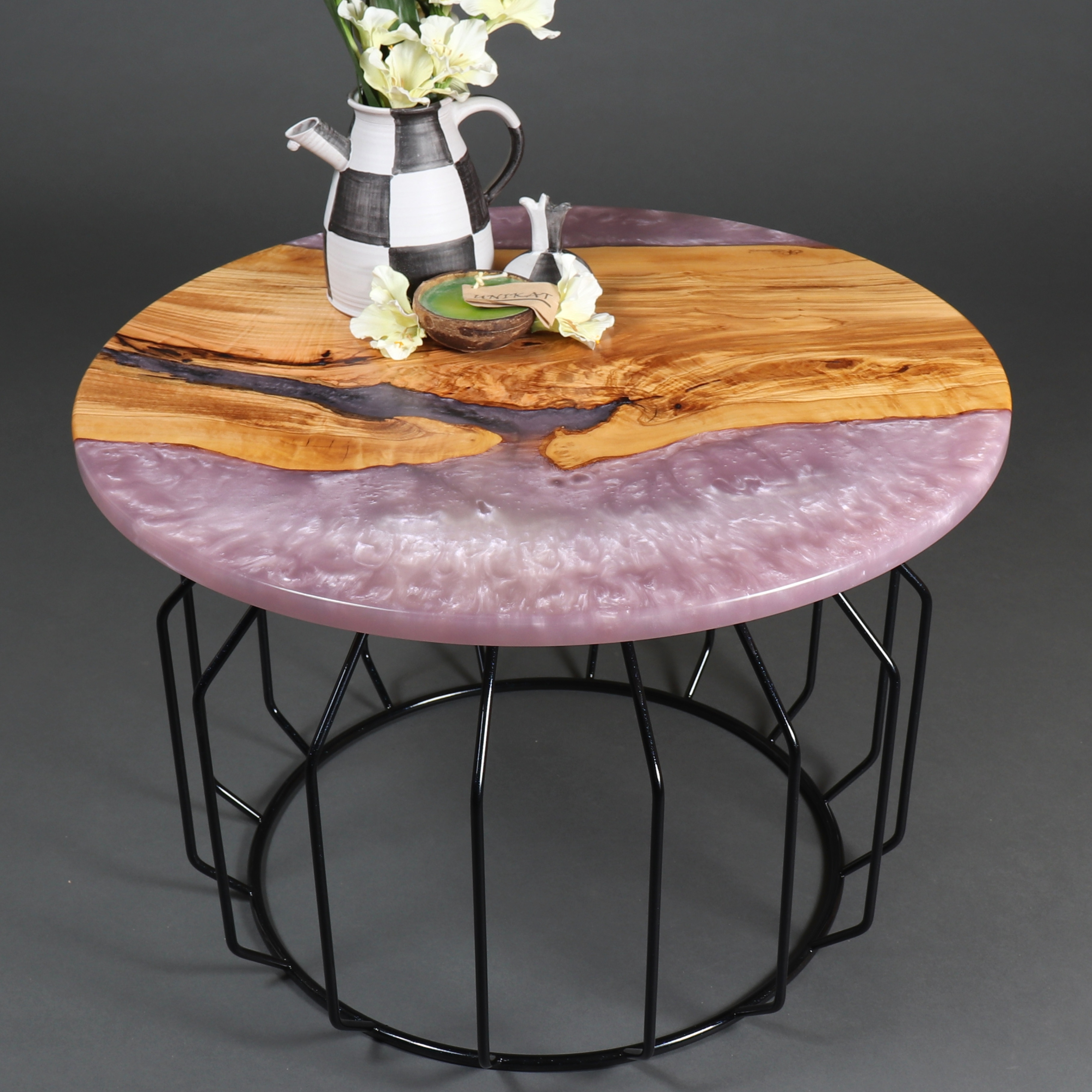 Couchtisch Stahl Designer Struktur Olive rund Epoxidharz