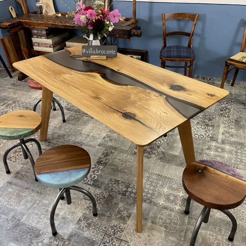 Esstisch transparentes Epoxidharz river table grau schwarz