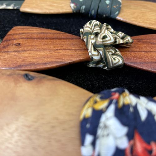 Holzfliege dunkel Holz Seide Handarbeit Accessoire Herren Geschenk
