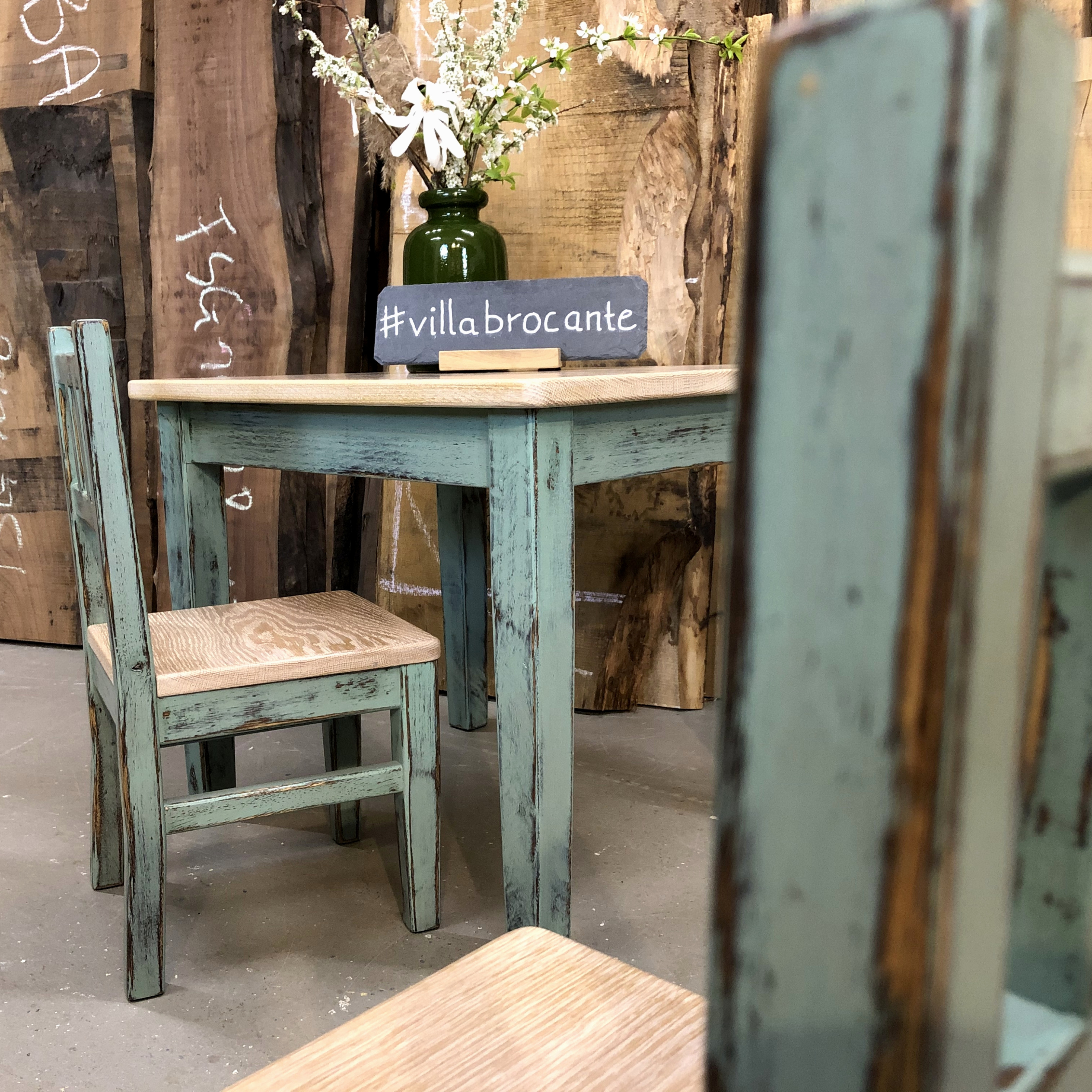 Kindertisch mit Stühlen als Set aus Eiche Maßanfertigung Holz