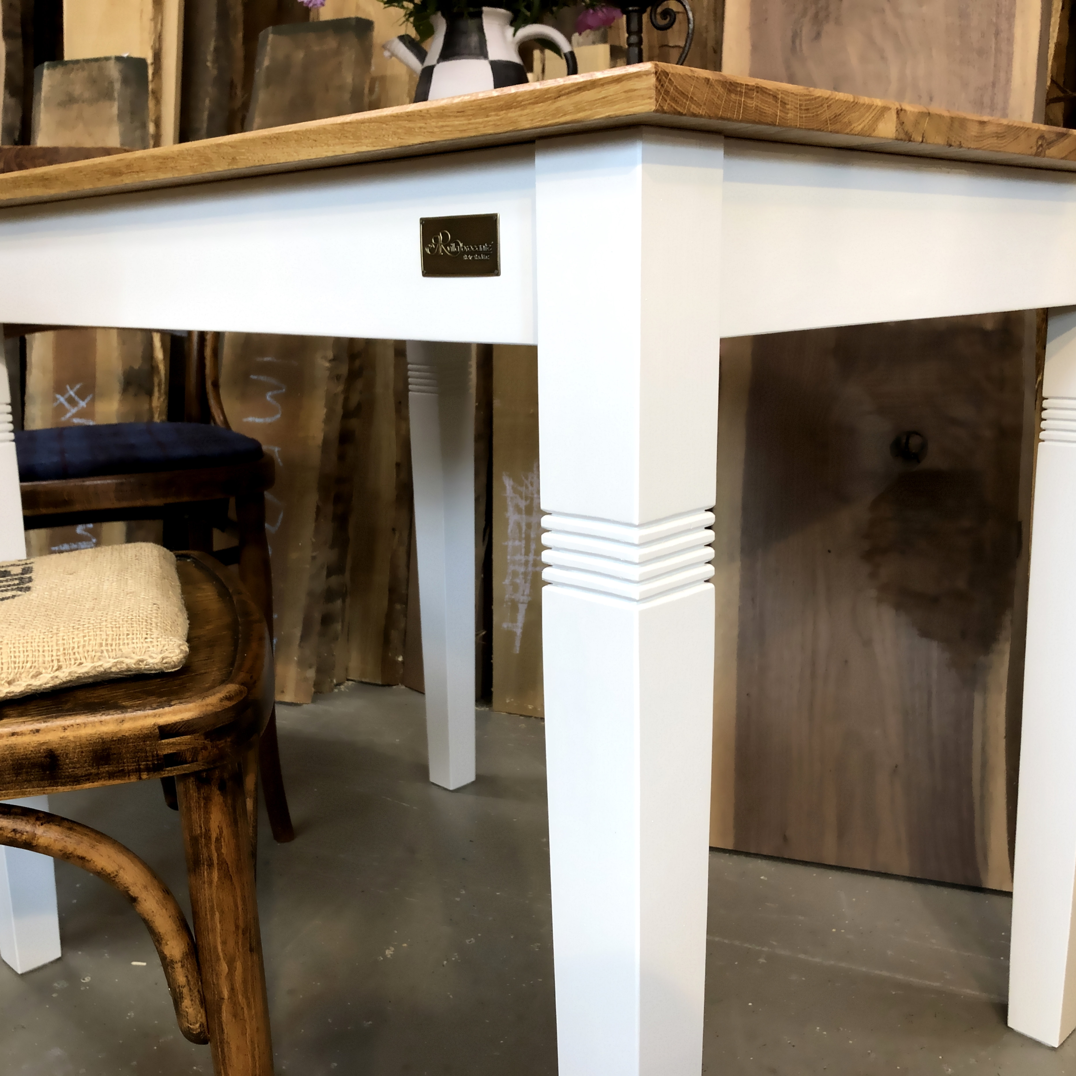 Küchentisch klein Landhausstil weiß Maßanfertigung Unikat Eiche Holz