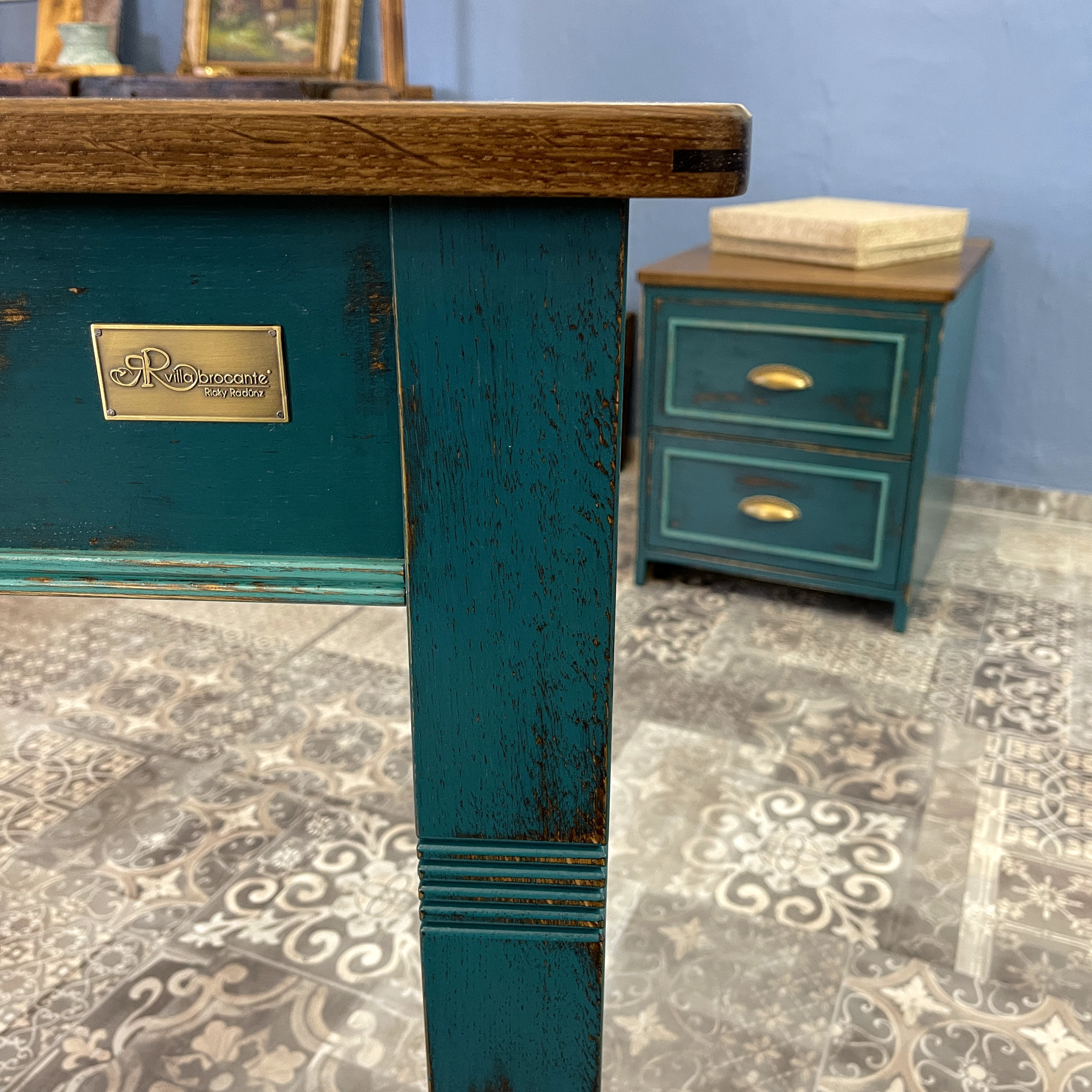 Küchentisch shabby chic Massivholz Eiche antik petrol