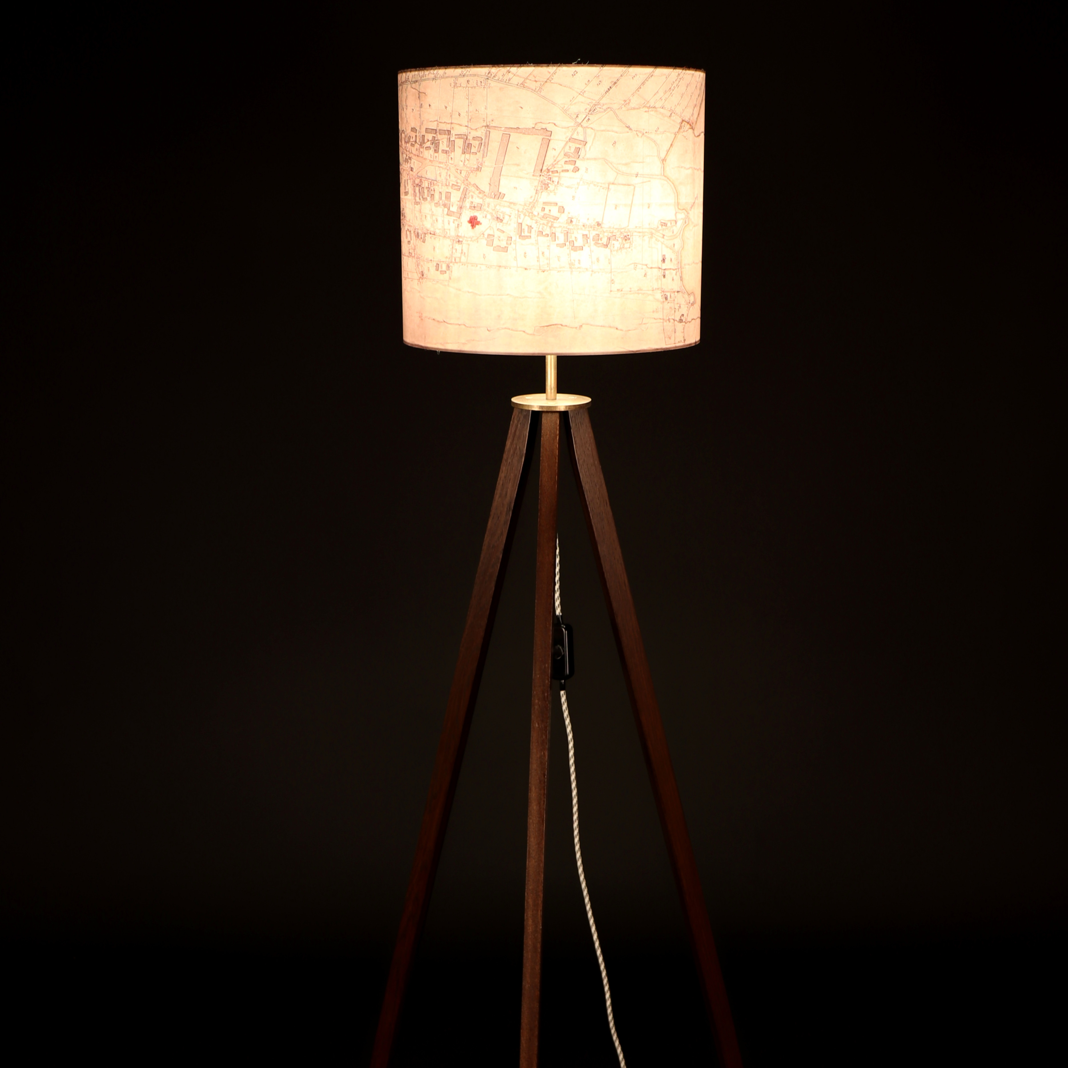 Stehlampe Holzstativ Messing Designer Unikat Vintage