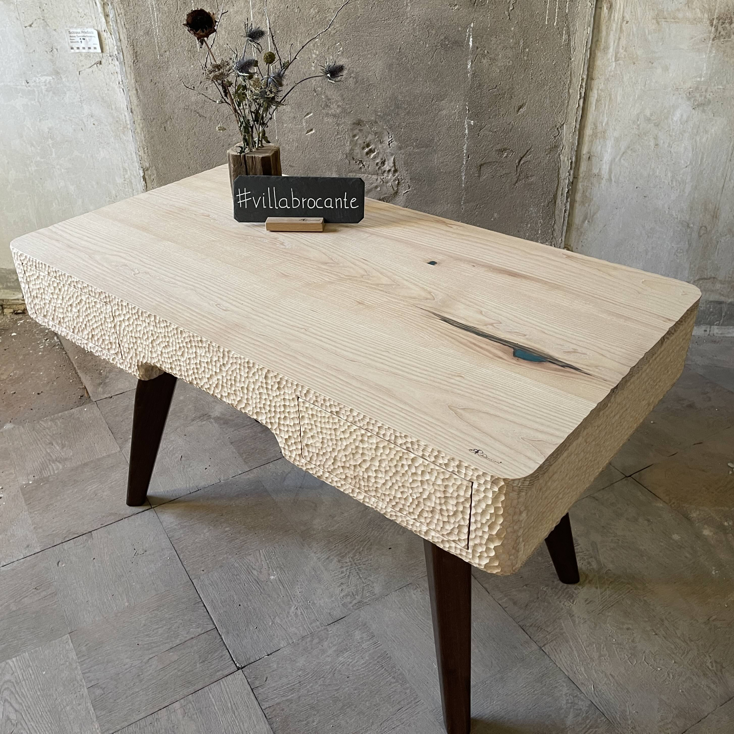 Schreibtisch hell Design modern Schubladen Leipzig Holz