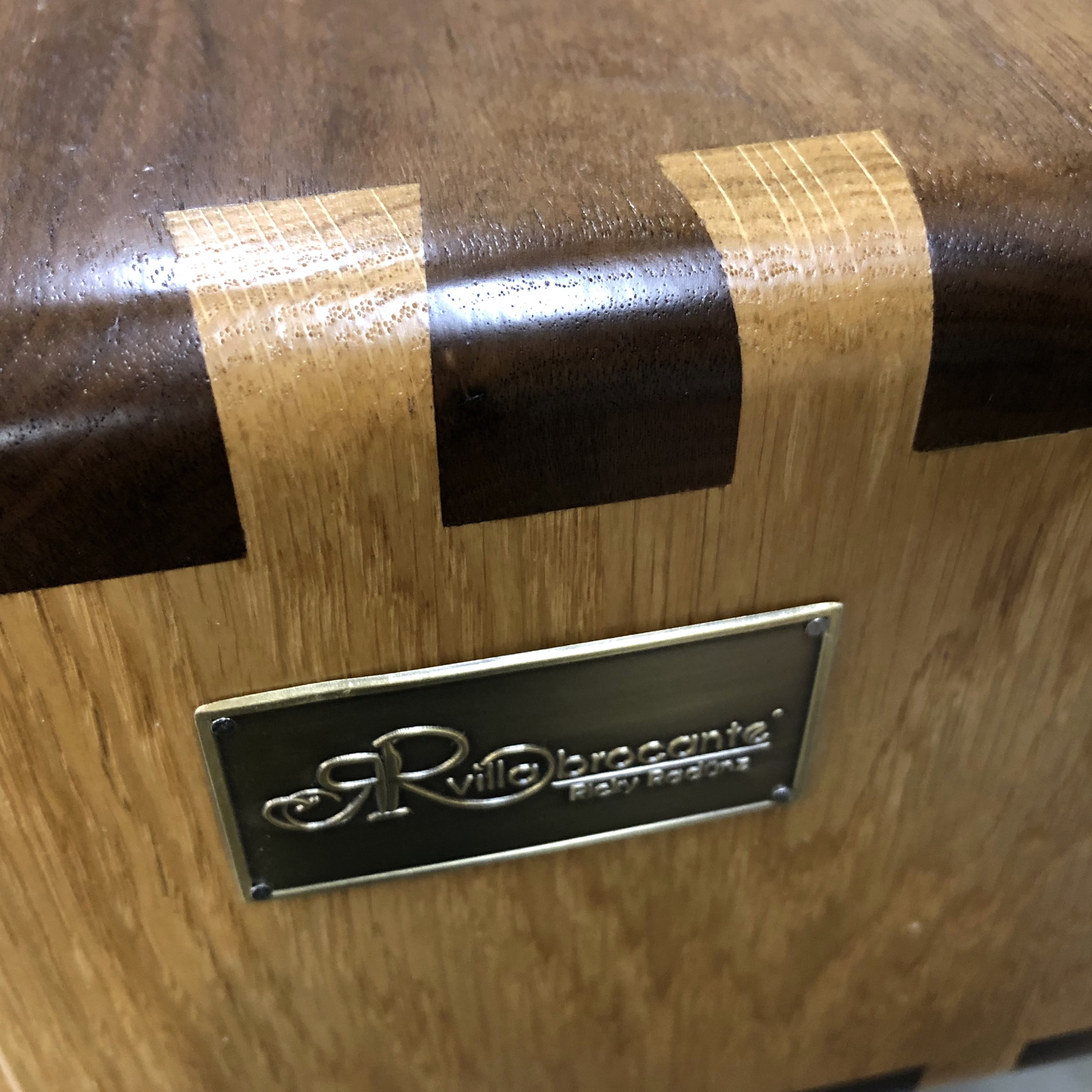 Schreibtisch Unikat Stil braun Nussbaum Eiche Massivholz Design Marke