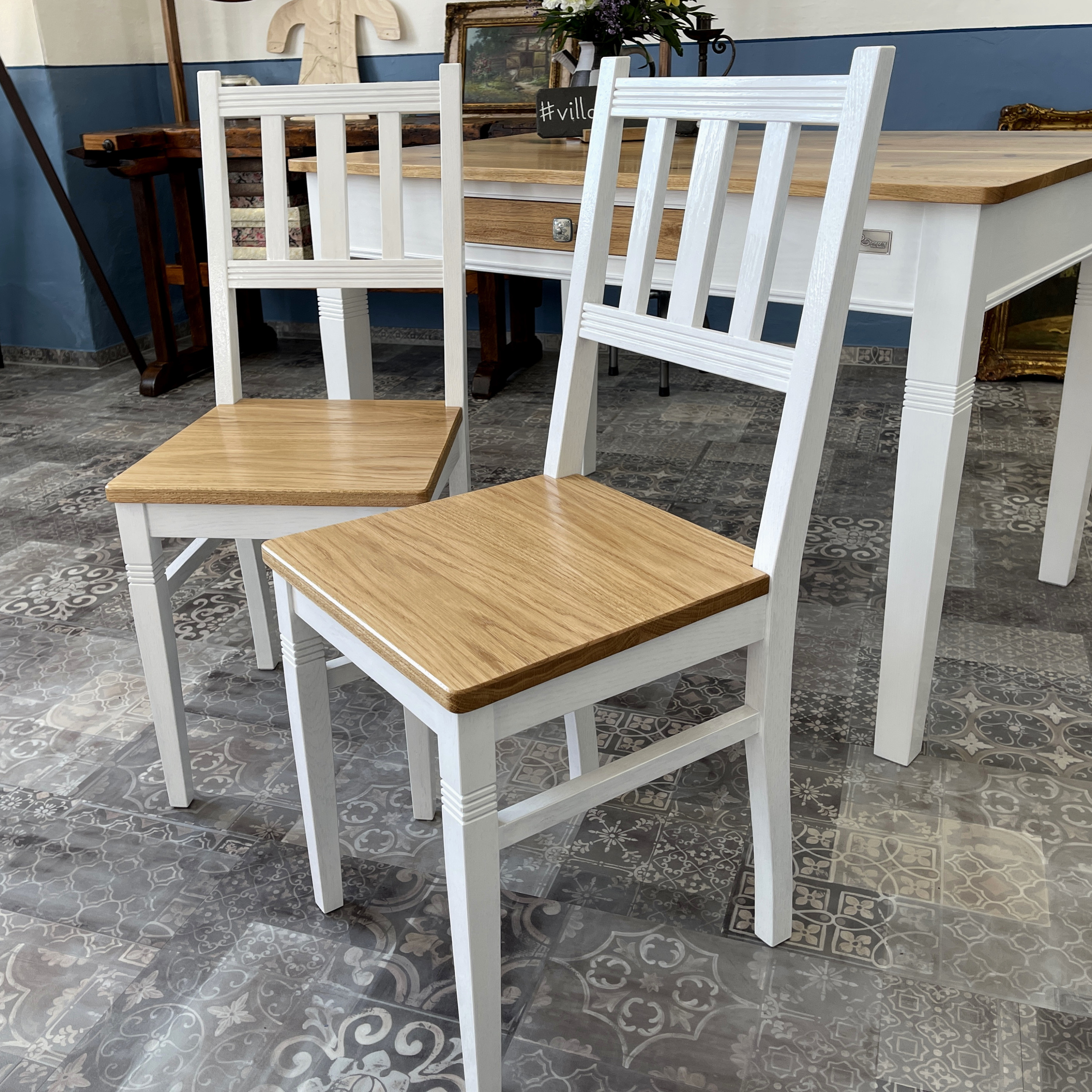Stuhl Holz Eiche weiß Maßanfertigung antik Design Küche