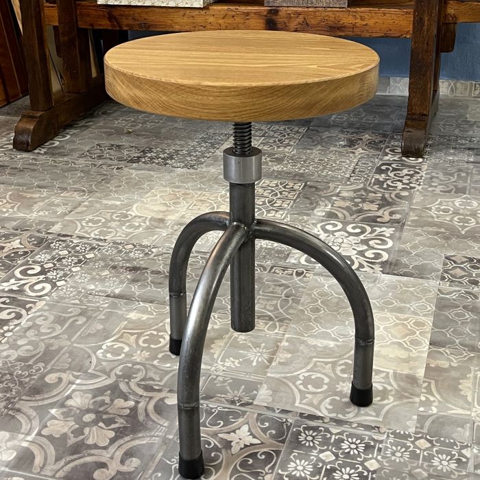 runder Barhocker tripod Dreibein Stahl Industrie Look vintage